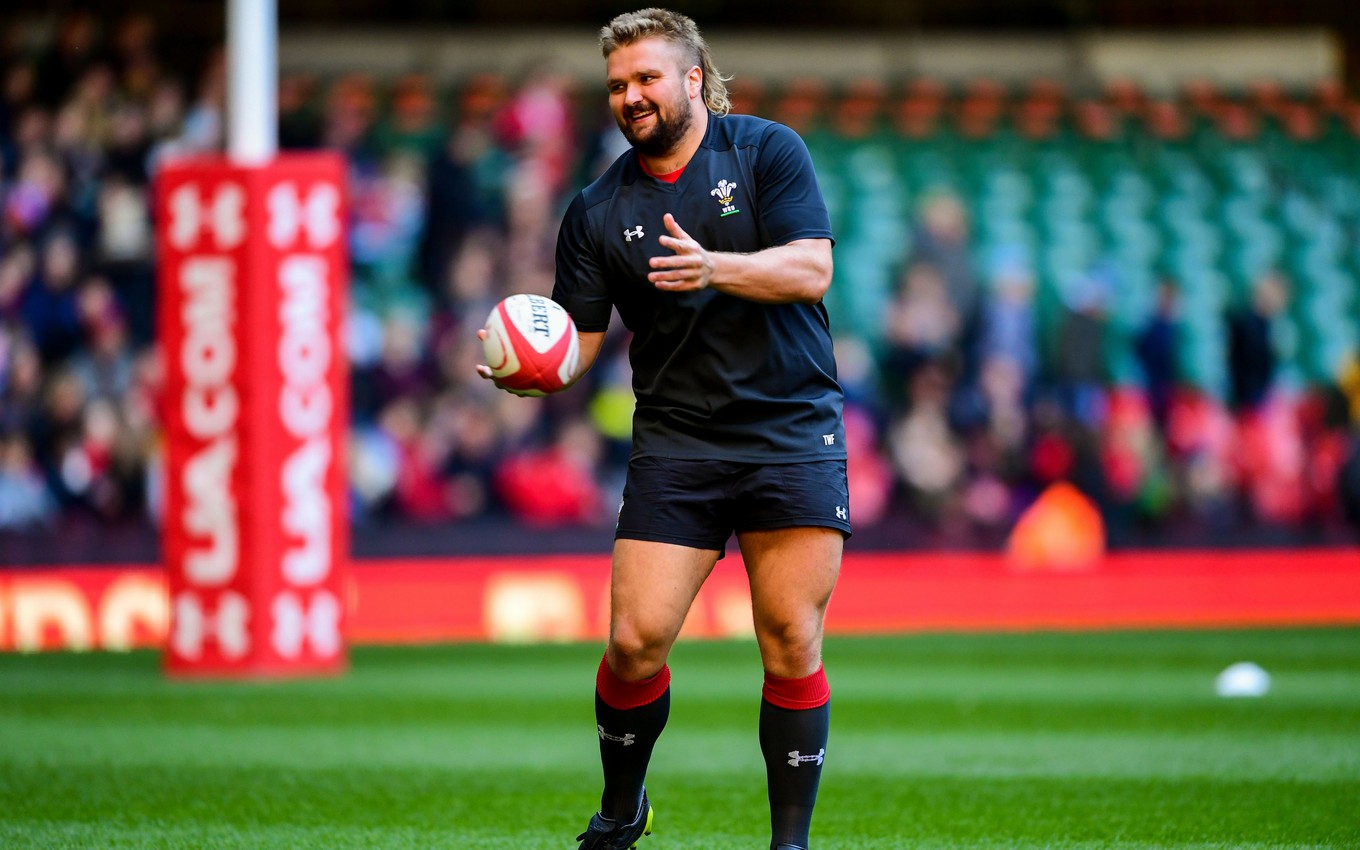 Francis starts for Wales in Paris