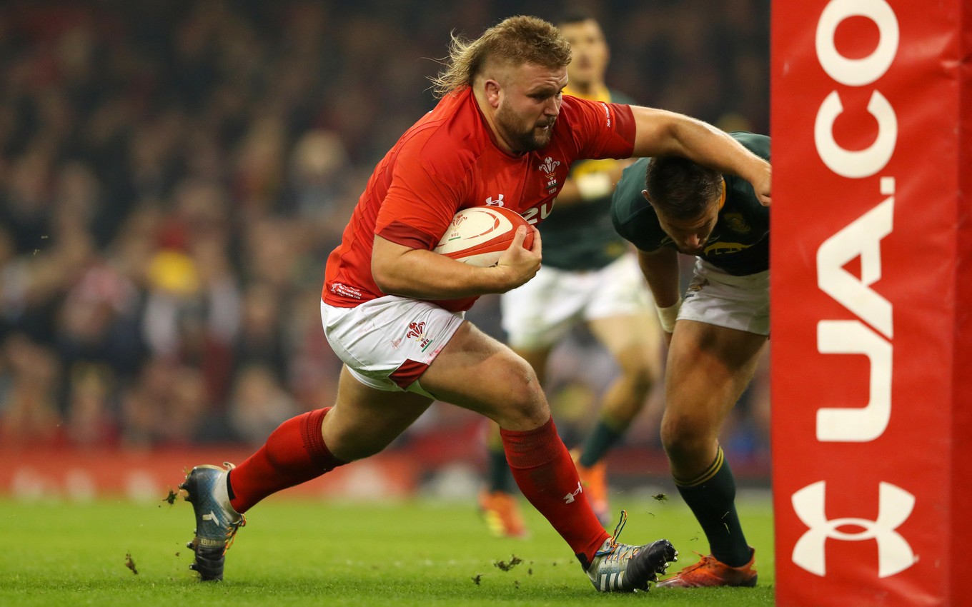 Francis starts for Wales