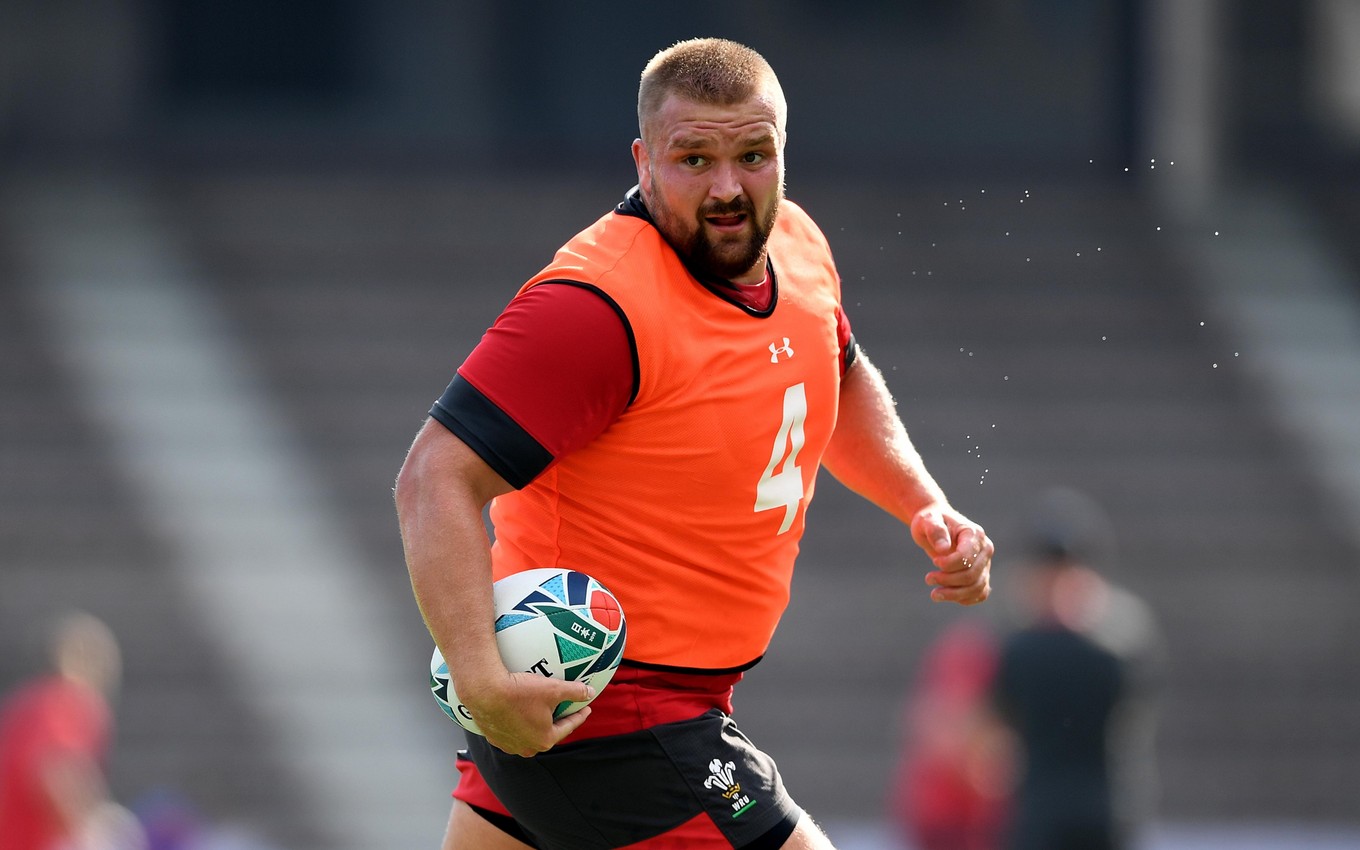 Francis starts for Welsh against Fiji