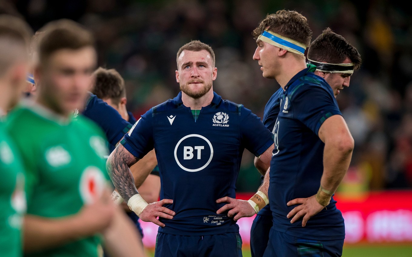 Hogg apologises for error in defeat