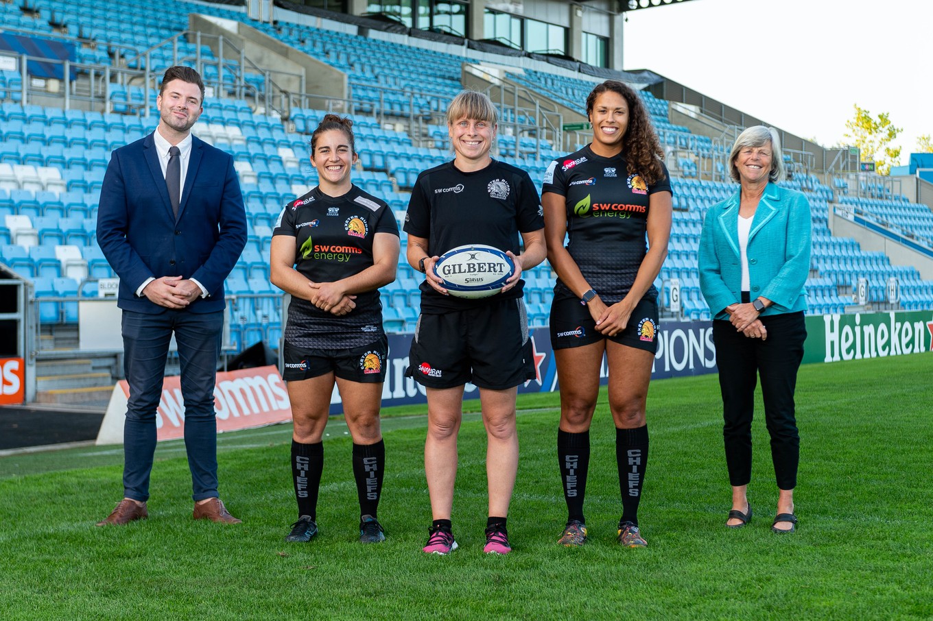 jmp_exeter_chiefs_women_shirt_sponsors_rh_012.jpg