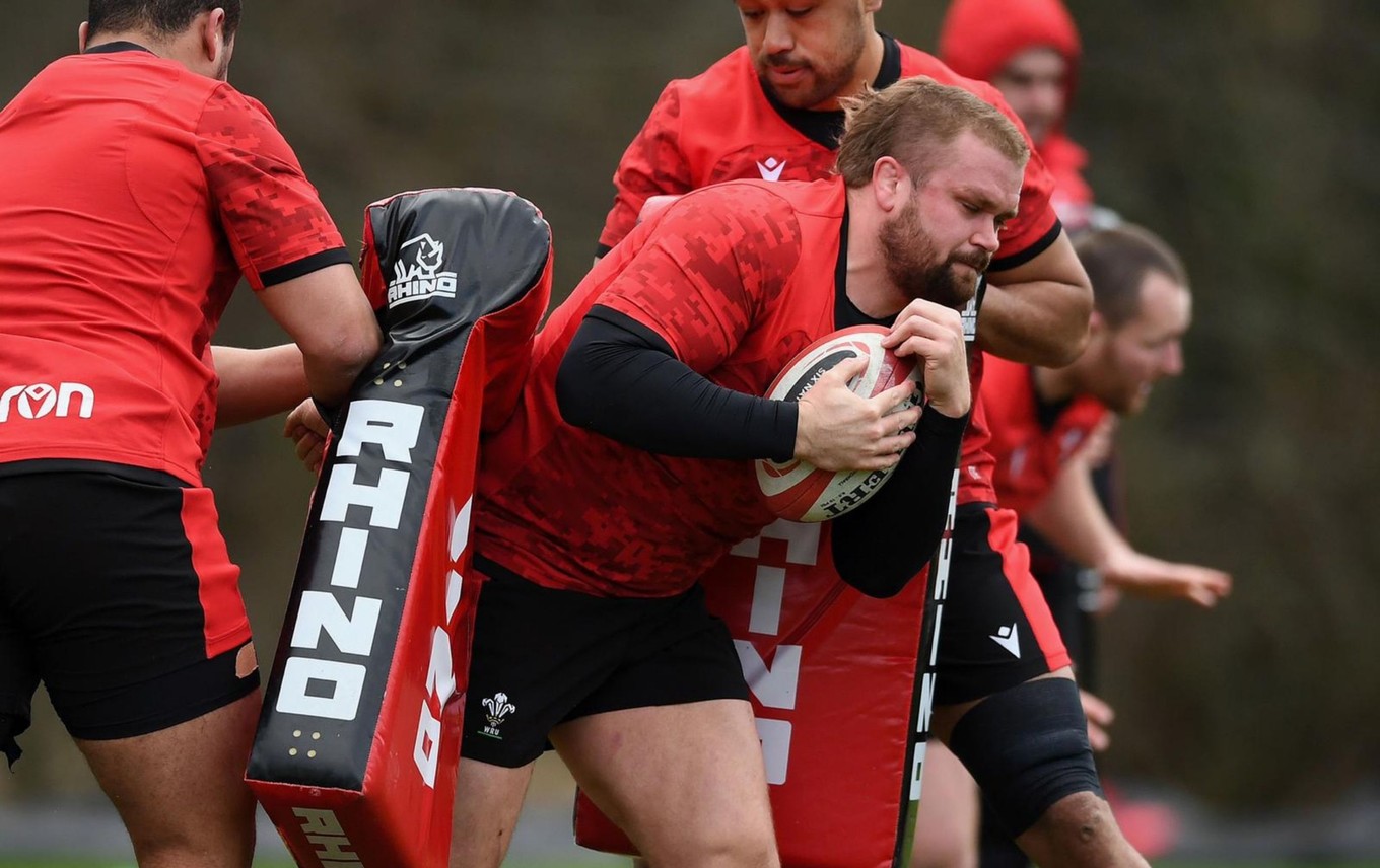 Francis starts for Wales against Italy