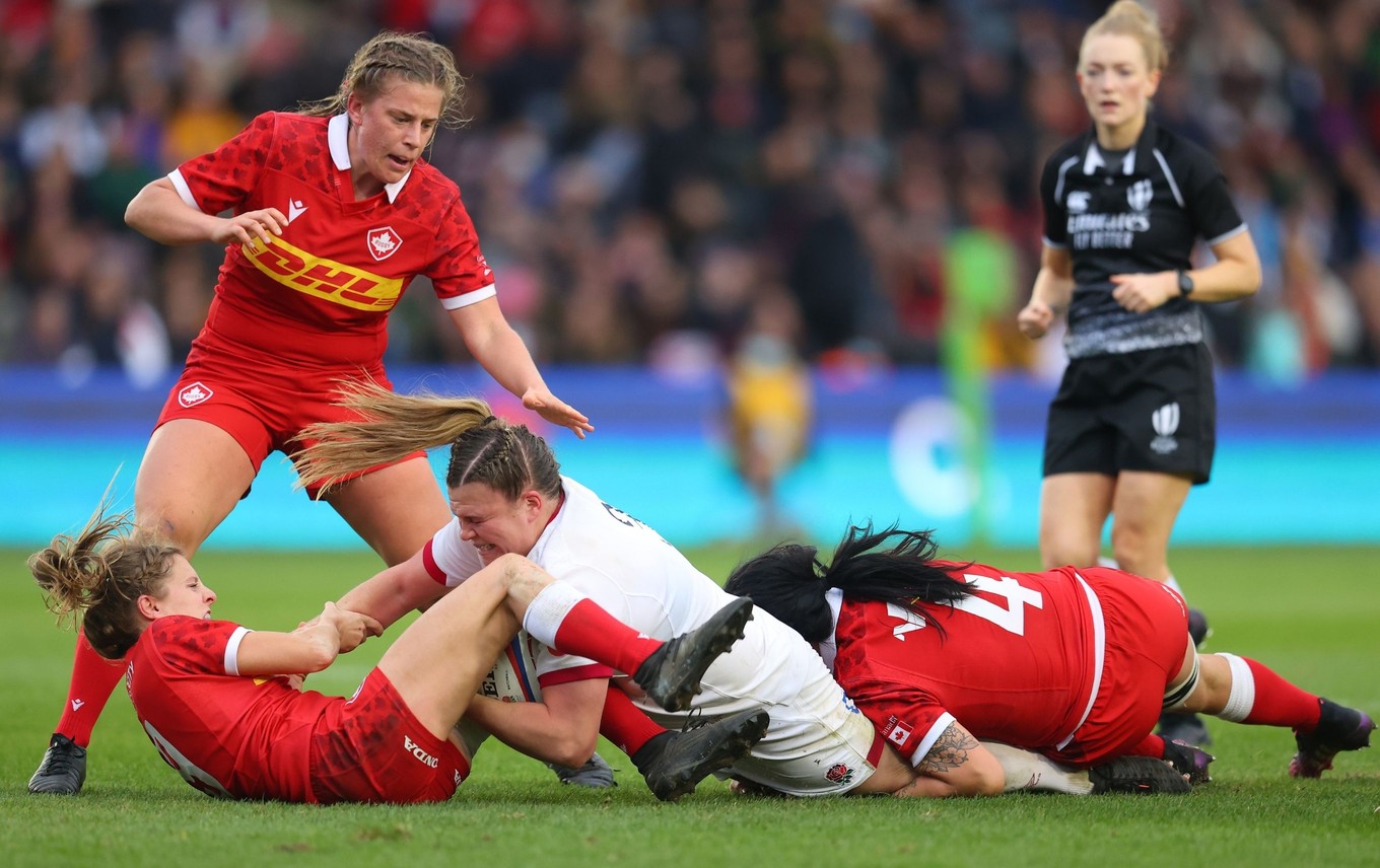 Red Roses ease to victory over Canada