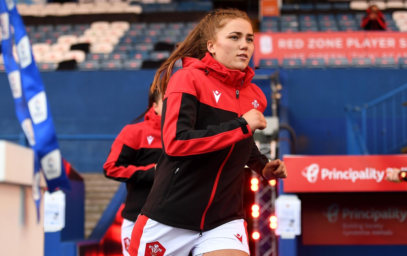 Niamh Terry in line for Wales start in Six Nations Finale