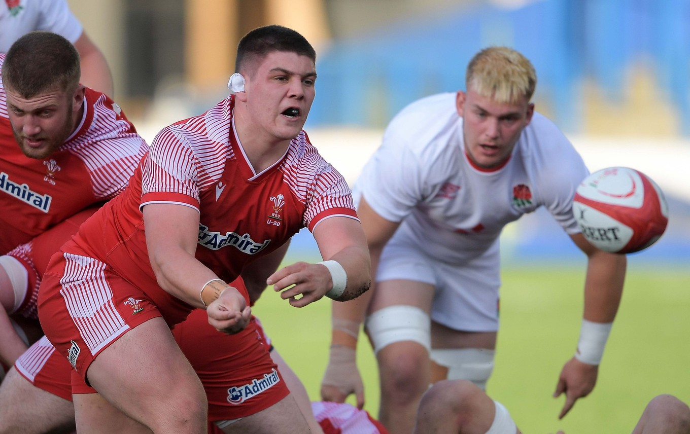 Burrows back for Wales in Under-20s final