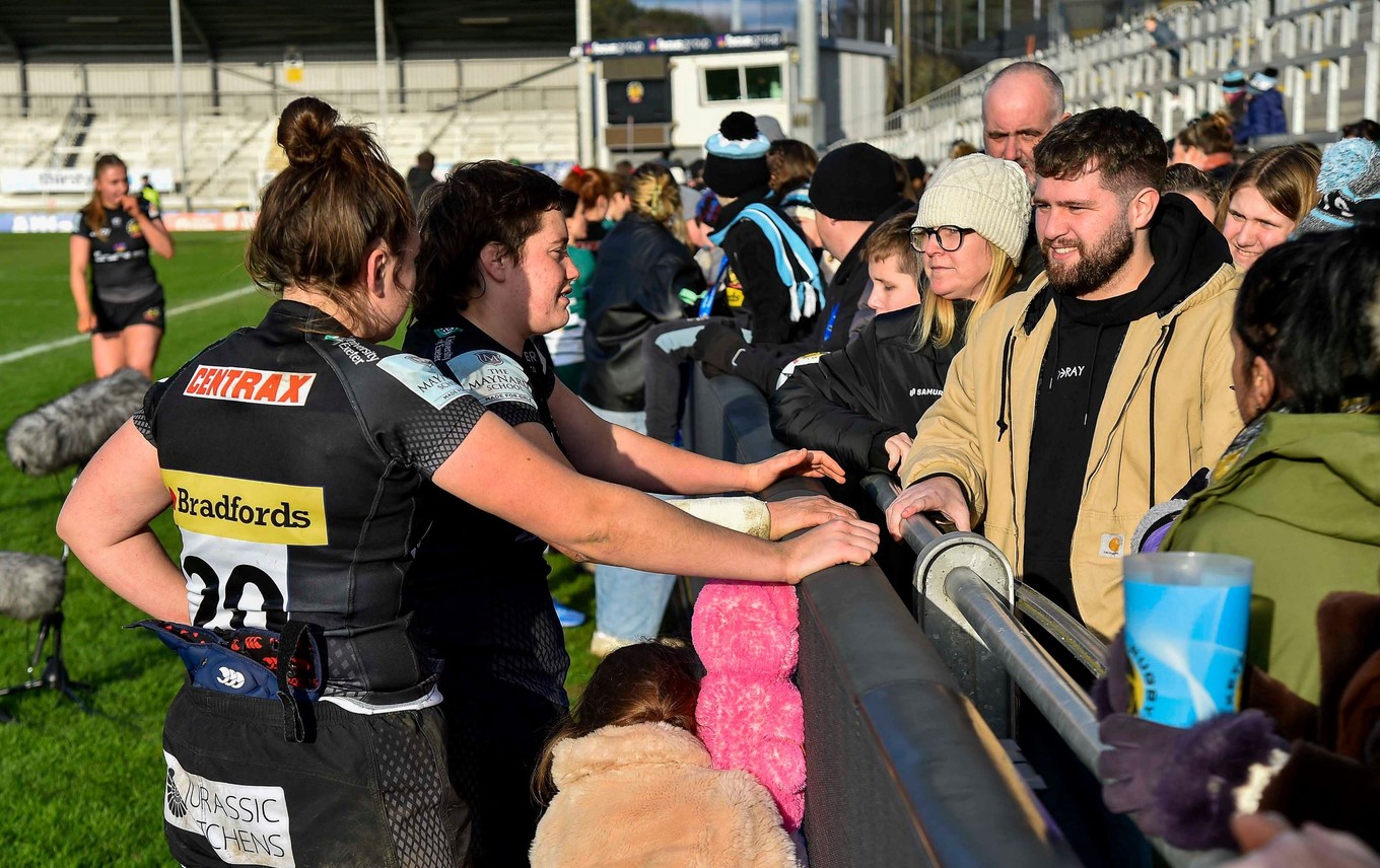 Captain Poppy celebrates the “connection” with fans ahead of Saracens game 