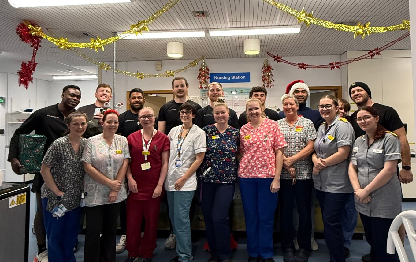 Chiefs Bring Christmas Cheer to Bramble Ward