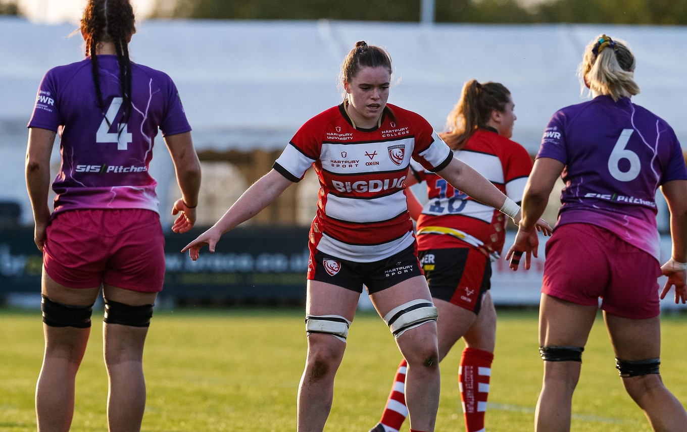 lola whitley new signing .jpg