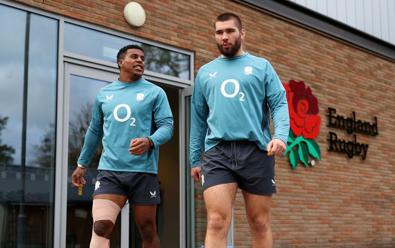 eng v aus [oct 2025].jpg