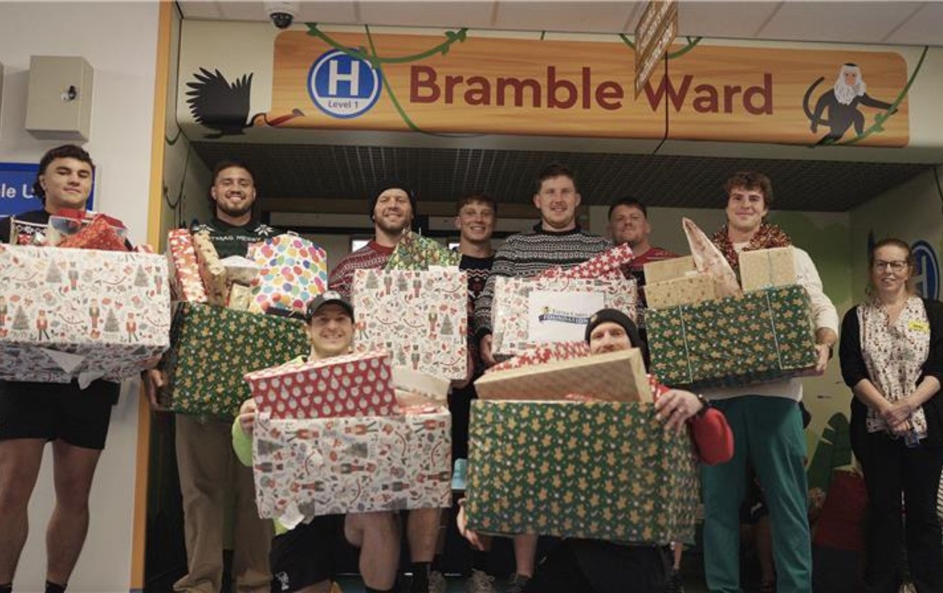 Chiefs celebrate festive period with annual Bramble Ward visit